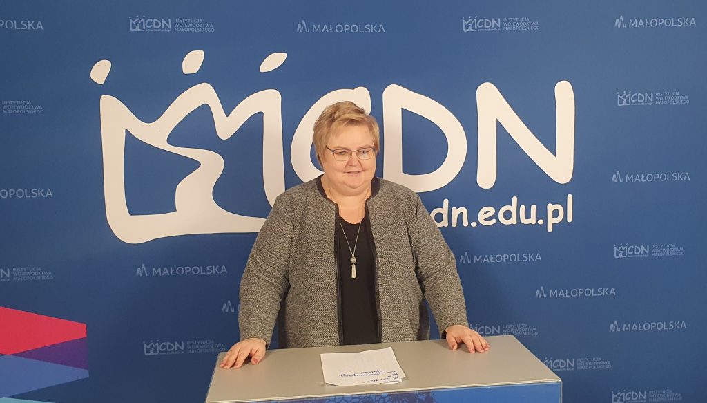 Na zdjęciu prowadząca Joanna Niedziałek