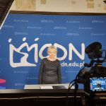 Na zdjęciu Mariola Kozak nauczyciel konsultant MCDN Ośrodka w Krakowie