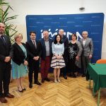 Na zdjęciu od lewej: Miłosz Drożdż, Alicja Kolbusz, dr Łukasz Cieślik, dr Jarosław A. Handzel, Magdalena Bubula, dr Marek Reichel, Renata Stępień, Zygmunt Fryczek