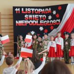 Występ dzieci z Przedszkola Publicznego nr 8 „Pod Stokrotką” w Tarnowie z okazji Święta Niepodległości