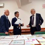 Dariusz Styrna dyrektor Departamentu Edukacji UMWM, dr Łukasz Cieślik dyrektor Małopolskiego Centrum Doskonalenia Nauczycieli, prof. Jan Tadeusz Duda przewodniczący Sejmiku Województwa Małopolskiego