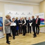 Wręczanie promes, fotografia zbiorowa