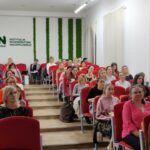 Widok na salę z uczestnikami konferencji