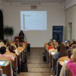 Widok na salę z uczestnikami