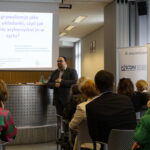 Bogusława Bebak nauczyciel konsultant MCDN Ośrodek w Oświęcimiu, dr Marek Makowiec, pracownik naukowy Uniwersytetu Ekonomicznego w Krakowie