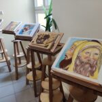 Zdjęcia ukazujące obrazy