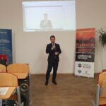 dr Łukasz Cieślik - dyrektor MCDN otwiera konferencję