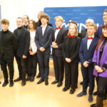 debatanci wraz z opiekunami