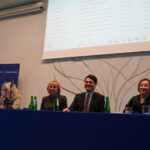 Prowadzący podczas przemowy końcowej