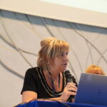 )- dr hab. Jolanta Karbowniczek w momencie wykładu