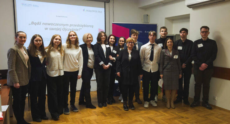 Laureaci II edycji konkursu "Bądź nowoczesnym przedsiębiorcą w swojej Ojczyźnie"
