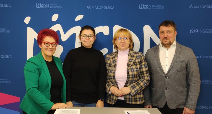 Agata Wdowik, Paulina Włodarz, Małgorzata Dutka-Mucha, Tomasz Kulawik