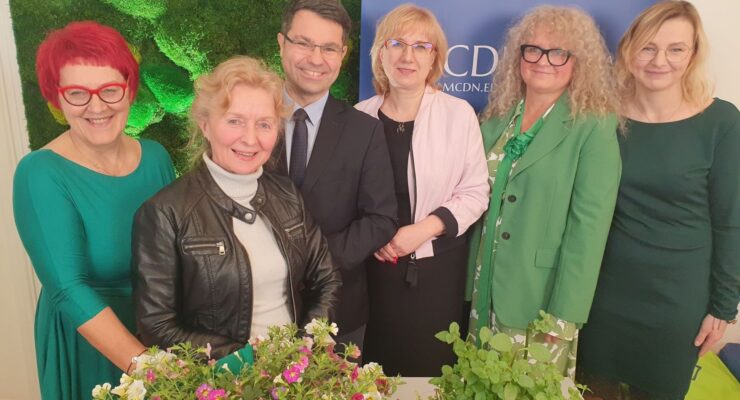 od lewej: Agata Wdowik, Wanda Papugowa, dr Łukasz Cieślik, dr Małgorzata Dutka-Mucha, Jolanta Czuchnowska, dr Kinga Wierzbicka