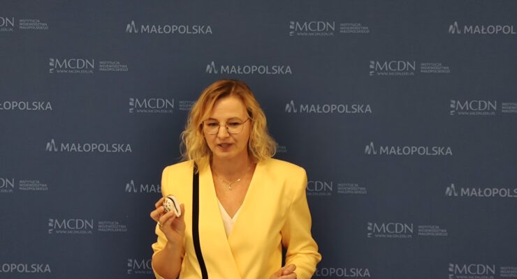 dr Kinga Wierzbicka