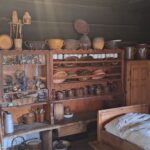 Wnętrze Kurnej Chaty Kawuloka w Istebnej