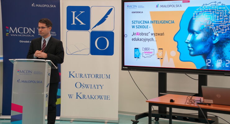 dr Łukasz Cieślik, dyrektor MCDN