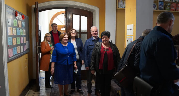 Hol Główny Ośrodka MCDN w Krakowie - powitanie i rejestracja uczestników konferencji