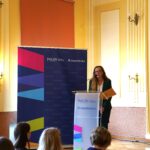 Rozpoczęcie gali - koordynator konkursów Pani Jadwiga Chaim (2)