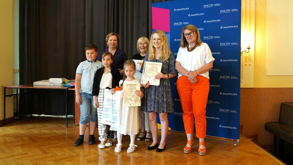 laureat I miejsca w konkursie na koronę