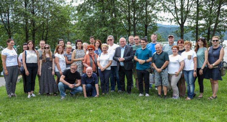 wspólne zdjęcie uczestników